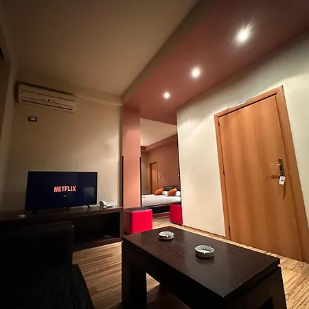 Epidami فندق Kashari