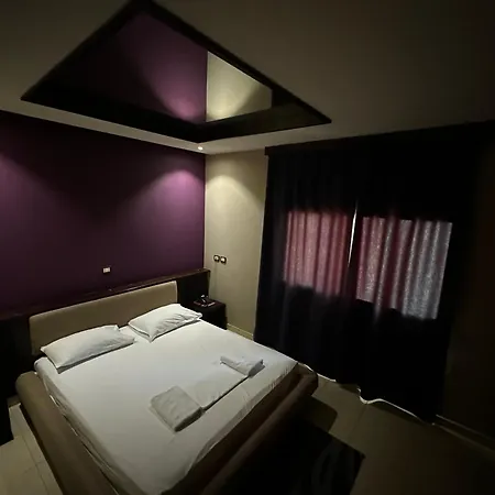 Hotel Epidami 3*