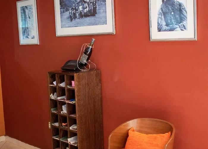 Epidami Szálloda Kashari